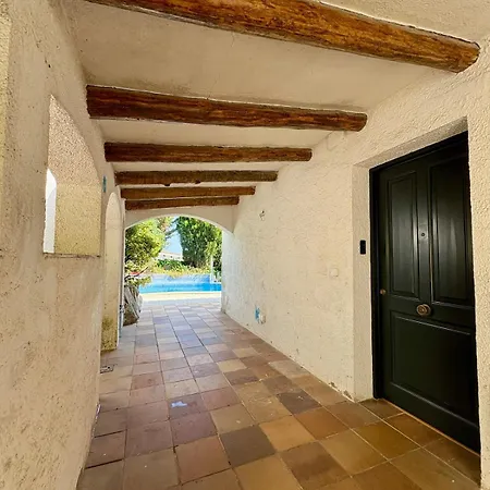 Pool And Private Access